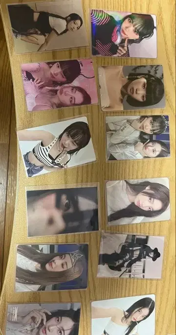 LE SSERAFIM 트레이딩 카드 묶음 판매