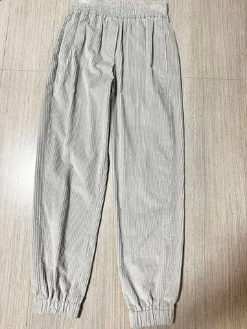 새상품 브루넬로쿠치넬리 코듀로이 팬츠 36