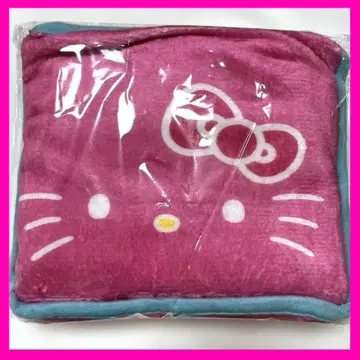 서티원 헬로키티 수납 포켓 포함 담요