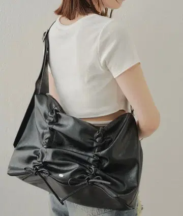 CHICO 드로스트 디자인 빅 숄더백