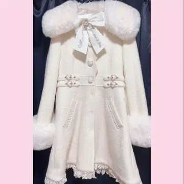 LIZLISA 사이드 하트 버클 A라인 코트