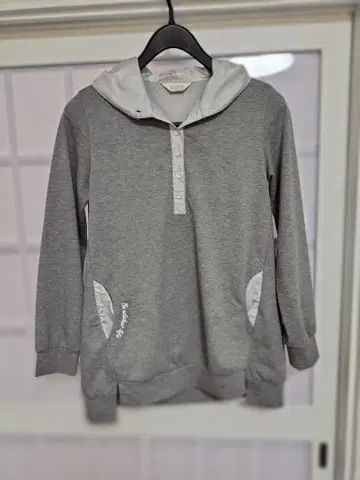 adabat 그레이 후드 부착 후드티