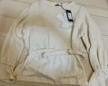 벨트 니트 스웨터