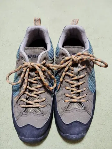 하이테크 트레킹 슈즈 24cm