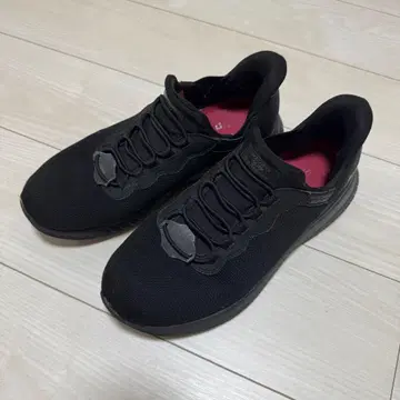 SKECHERS 워크용 슬립온 스니커즈 블랙