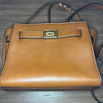 마이클코어스 브라운 숄더백