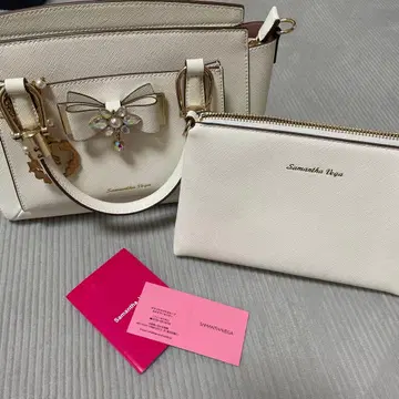 사만다 베가 화이트 핸드백