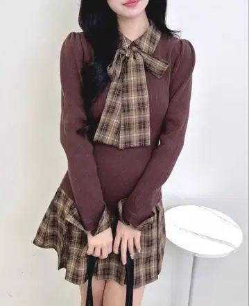 체크 무늬 보타이 셔츠 도킹 니트 원피스 INGNI