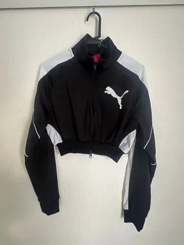 PUMA 크롭 자켓 블랙/화이트