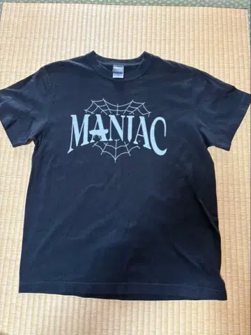 MANIAC 티셔츠 M 사이즈