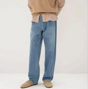 [ AURALEE ] SELVEDGE FADED LIGHT DENIM