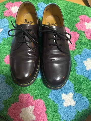 레어 단종 Dr. Martens 1961 다크 브라운