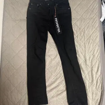 VALABASAS 스키니 데님 블랙 택 포함 새상품