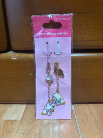 도날드 데이지 페어 스트랩