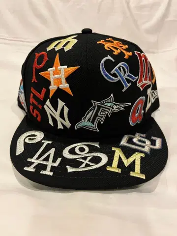 자수 로고 다수의 블랙 야구 모자