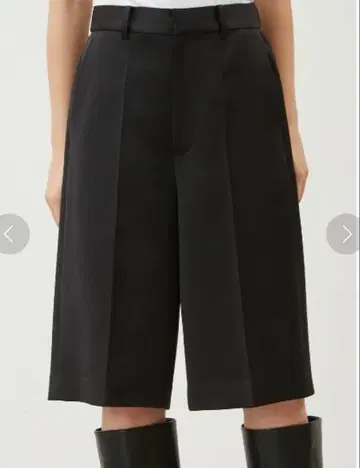 Mila Owen 새틴 하프 팬츠 미라 오웬 팬츠 블랙