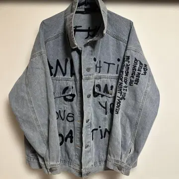 FLEUR 그래픽 프린트 라이트 블루 데님 자켓