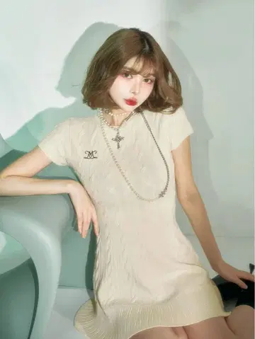로고 케이블 니트 미니 원피스