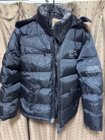 D.S.LONG 후드 부착 다운 자켓 블랙