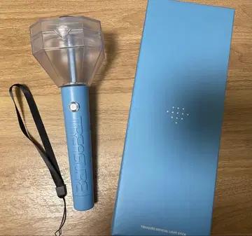 TREASURE OFFICIAL LIGHT STICK [부속물 있음]
