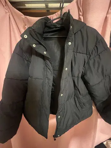 [WEGO] 당일 발송! 이번 주 한정판! 블랙 숏 후드 부착 다운 자켓