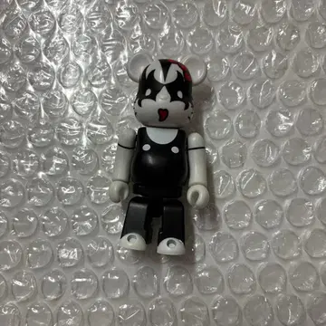 CUTE/더 데몬 베어브릭 시리즈 25