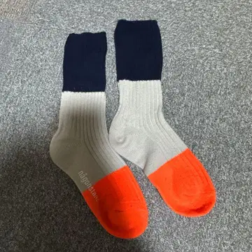 nagonstans 컬러 블록 삭스