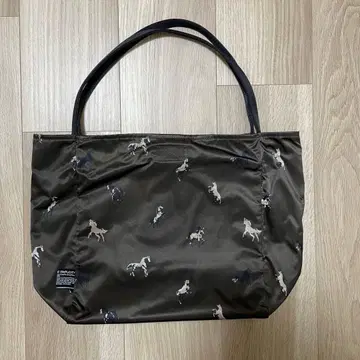 [russet] 토트백 말 패턴 다크 브라운