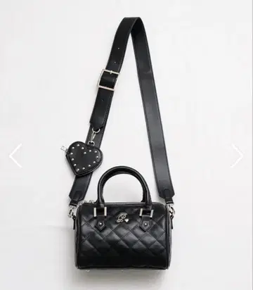 pium 하트 파우치 포함 퀼팅 보스턴 백 블랙