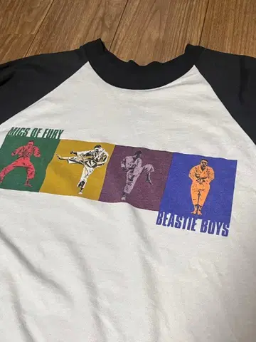 비스티 보이즈 90s 빈티지 롱T mics of fury