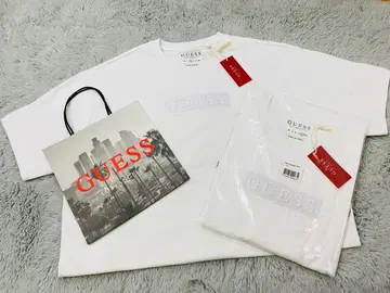 NEW GUESS 화이트 T셔츠 택 포함