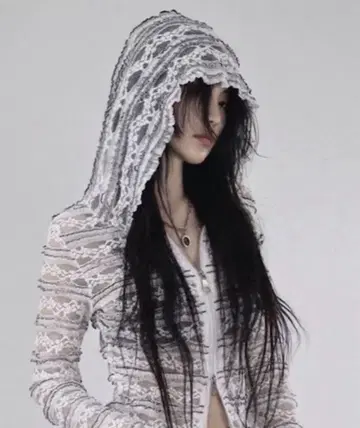 화이트 후드 부착 레이스 상의