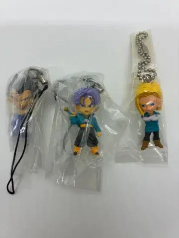 드래곤볼 UDM 베지터 트렁크 18호