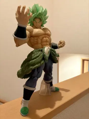 드래곤볼 1번 복권 브로리 피규어