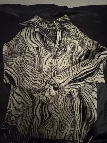 EMODA 추상 무늬 긴팔 셔츠