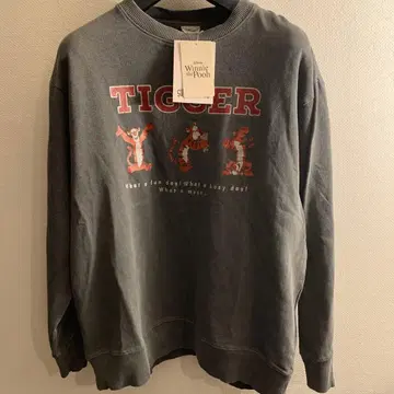 [ 새상품 ] 디즈니 티거 상의 트레이닝복 맨투맨 곰돌이 푸 L