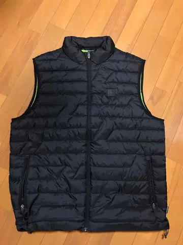 블랙 다운 퀼팅 베스트