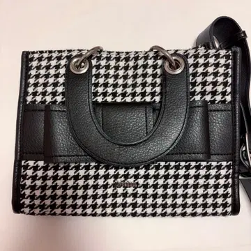 pium 프론트 리본 미니 토트백