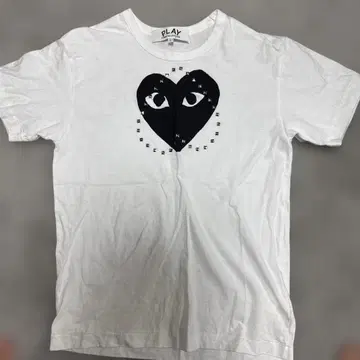 PLAY 하트 디자인 T셔츠