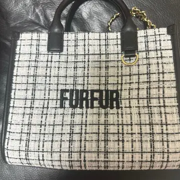 FURFUR 퍼 트위드 로고 토트 백 한정 컬러