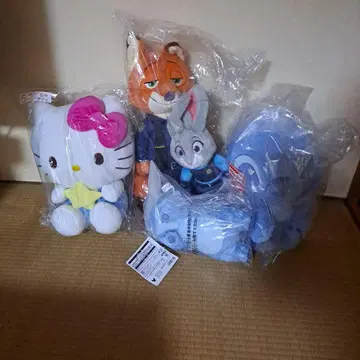 헬로키티 외 봉제 인형 세트
