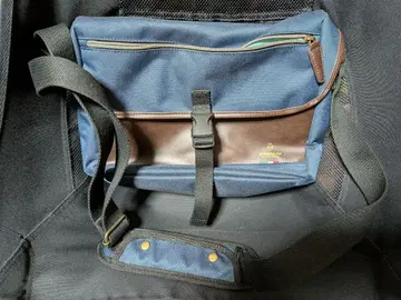 비앙키 숄더백 메신저 백 나일론 네이비 브라운