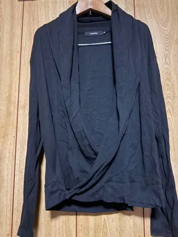 INTROTECH 블랙 드레이프 크로스 가디건 M