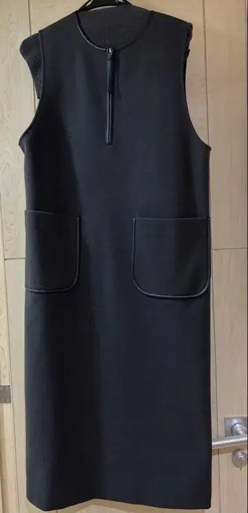 미사용 새상품 점퍼 스커트 다크 카키