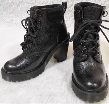 Dr. Martens 닥터마틴