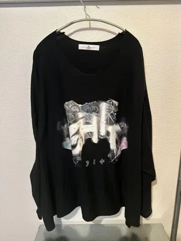 BALMUNG 프린트 빅 롱 T셔츠 - 'SHIT짱' - 블랙