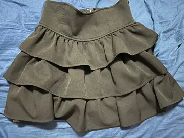 미셸 마카롱 프릴 슬림 레그 스커트