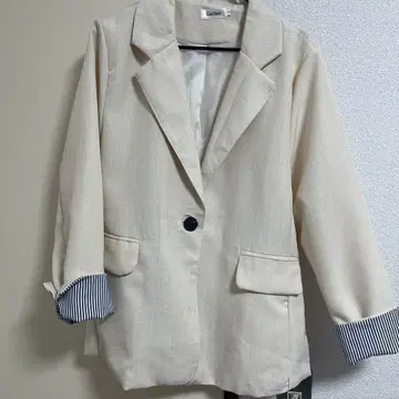 아이보리 테일러드 자켓