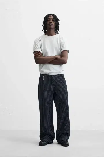ZARA 스트라이프 패턴 릴랙스 핏 팬츠