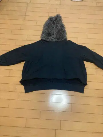 블랙 후드티 퍼 포함